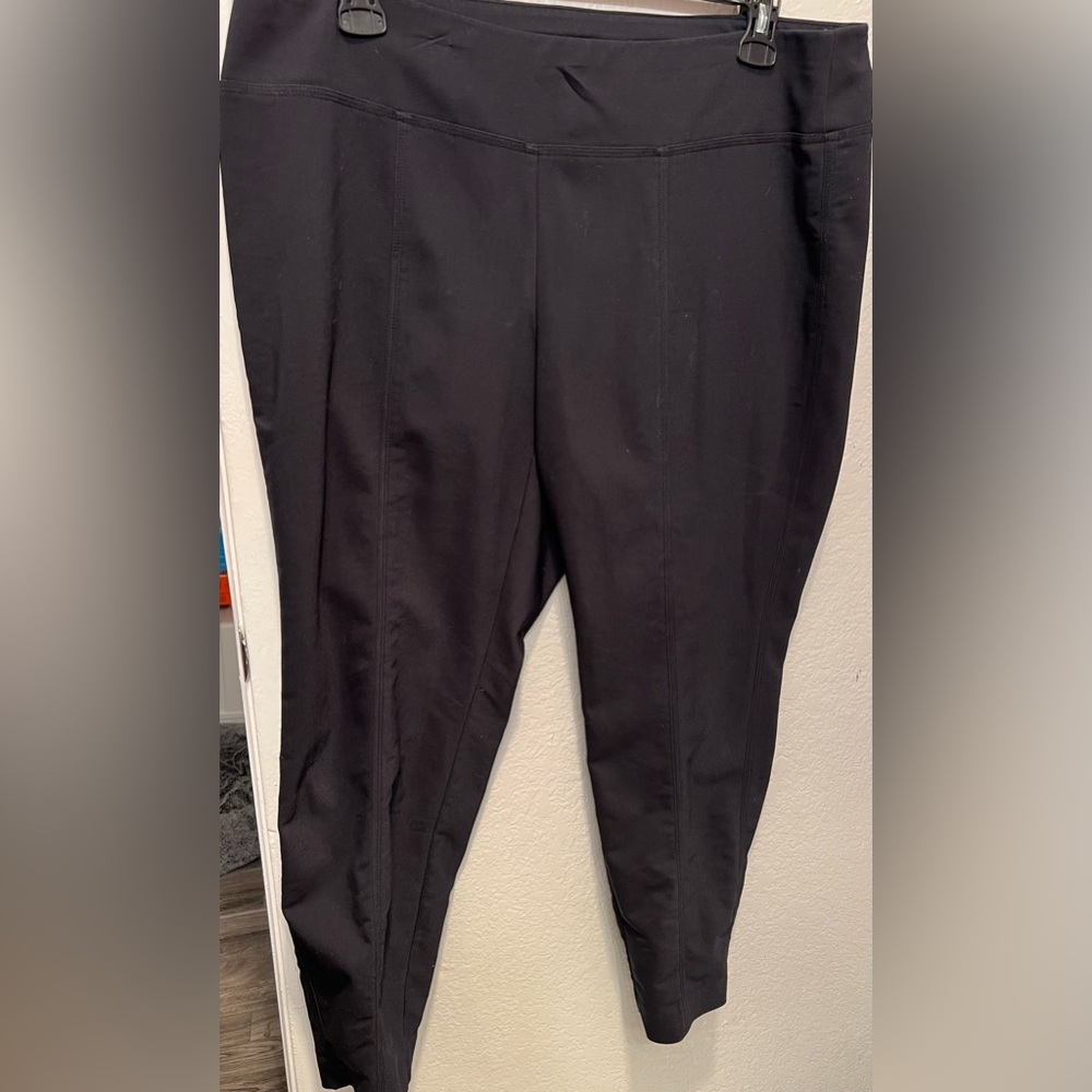 Alfani Women's Black Ankle Pants